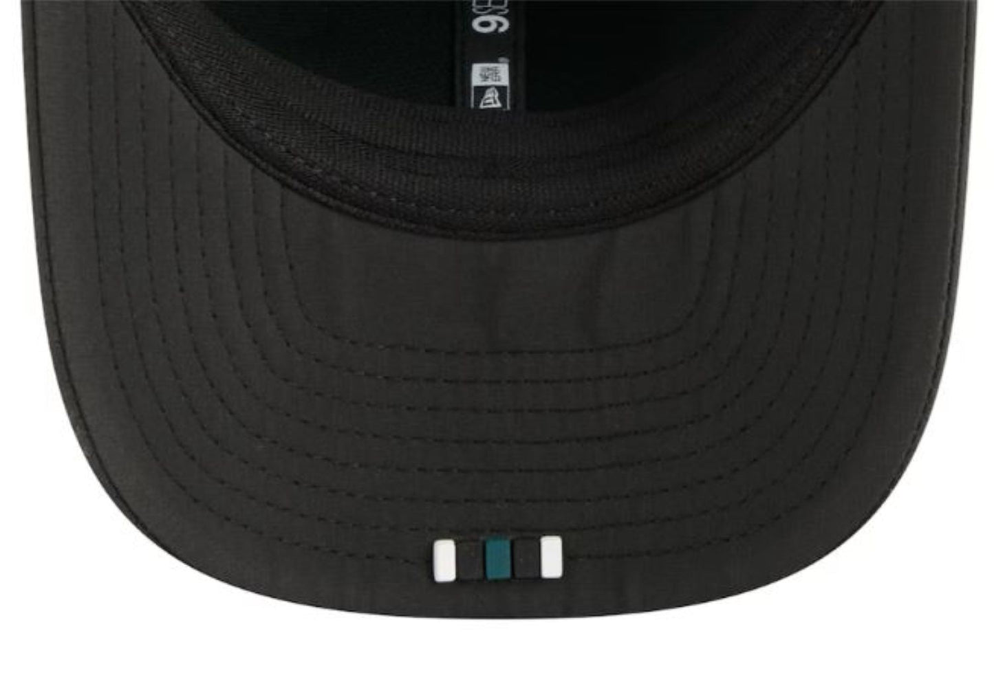 New Era NFL Philadelphia Eagles 2025 Sideline 9SEVENTY Trucker Adjustable Hat - Black