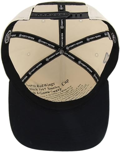 47 NHL Detroit Red Wings Tabloid 1997 Stanley Cup Championship Hitch Adjustable Snapback Cap - Black/Beige