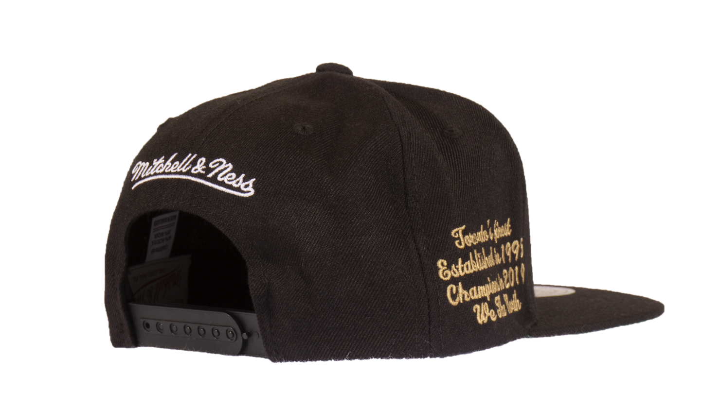 Men's Mitchell & Ness Toronto Raptors Black & Gold Graduation Snapback