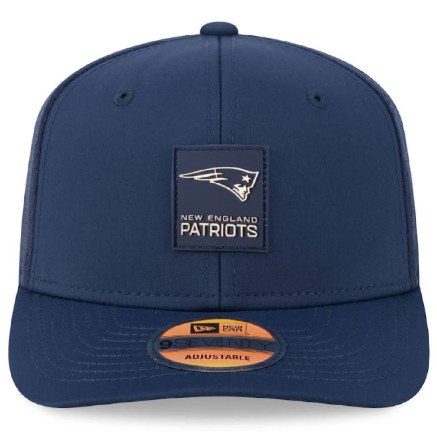 New Era NFL New England Patriots 2025 Sideline 9SEVENTY Trucker Adjustable Hat - Navy