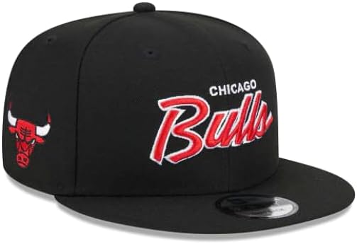 New Era Men’s NBA Chicago Bulls Evergreen Script 9FIFTY Snapback Hat – Black