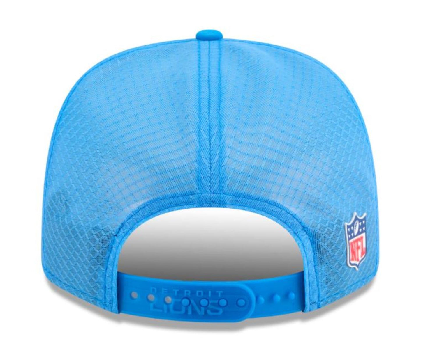 New Era NFL Detroit Lions 2025 Sideline 9SEVENTY Trucker Adjustable Hat - Light Blue