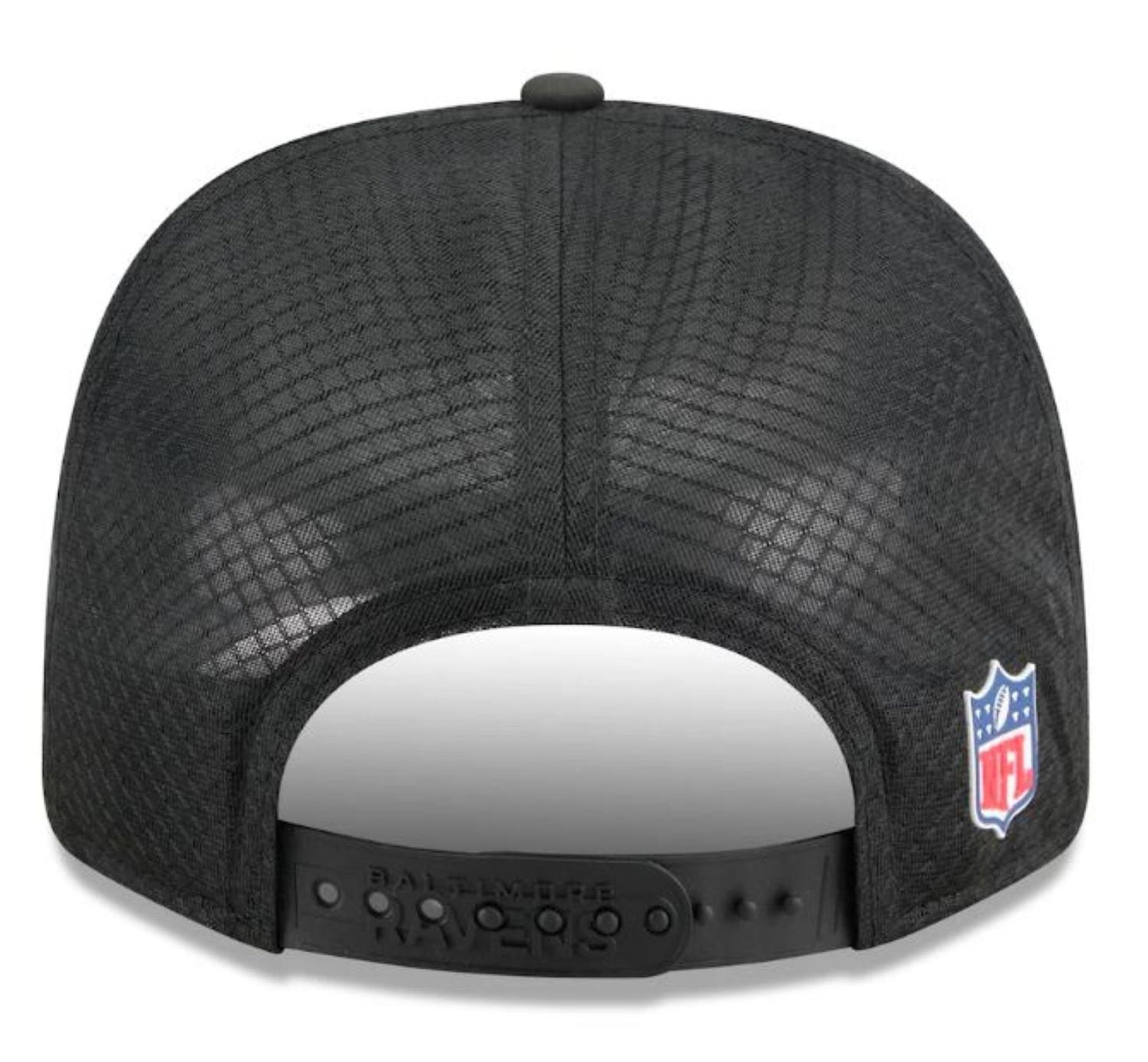 New Era NFL Baltimore Ravens 2025 Sideline 9SEVENTY Trucker Adjustable Hat - Black