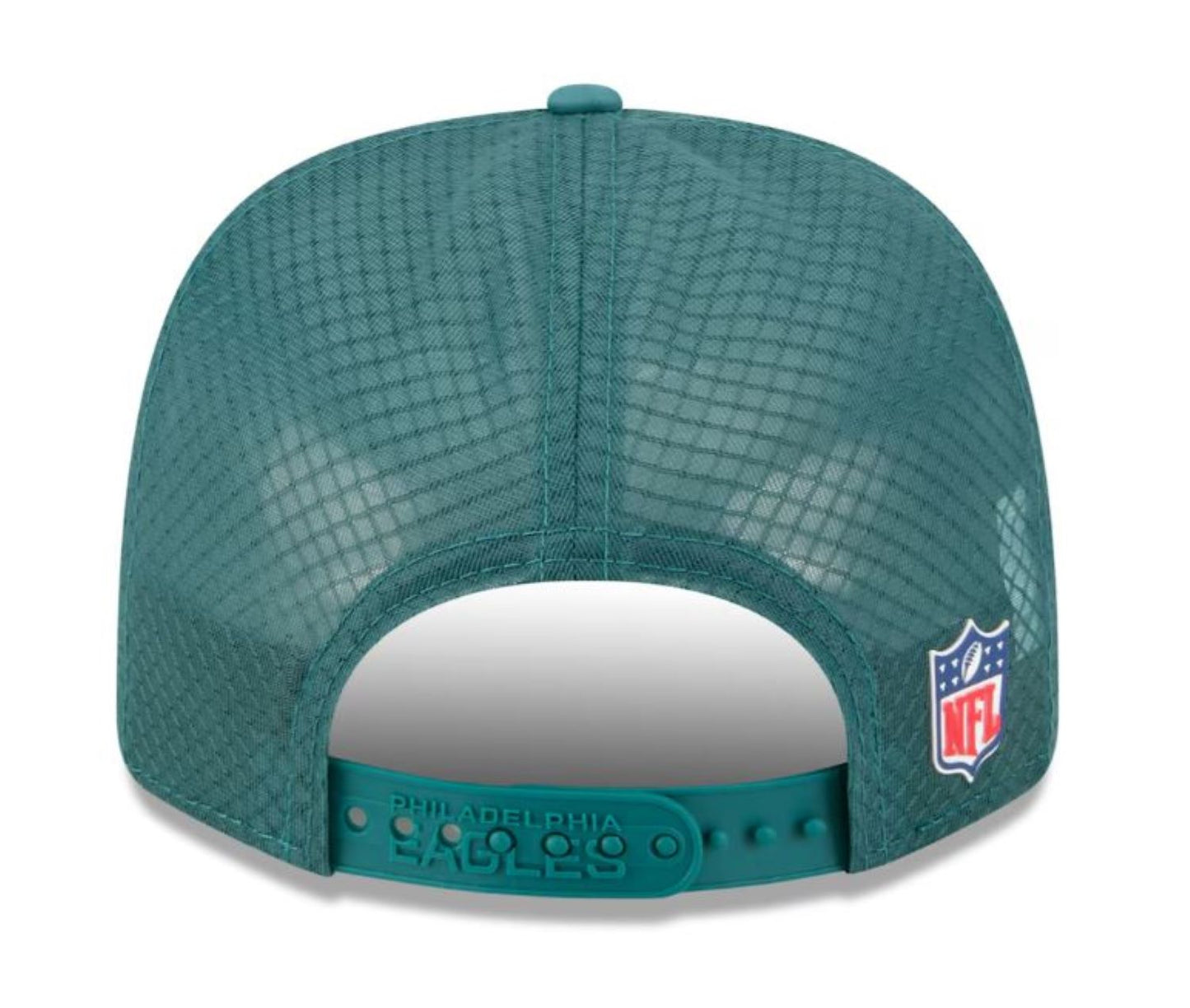 New Era NFL Philadelphia Eagles 2025 Sideline 9SEVENTY Trucker Adjustable Hat - Green