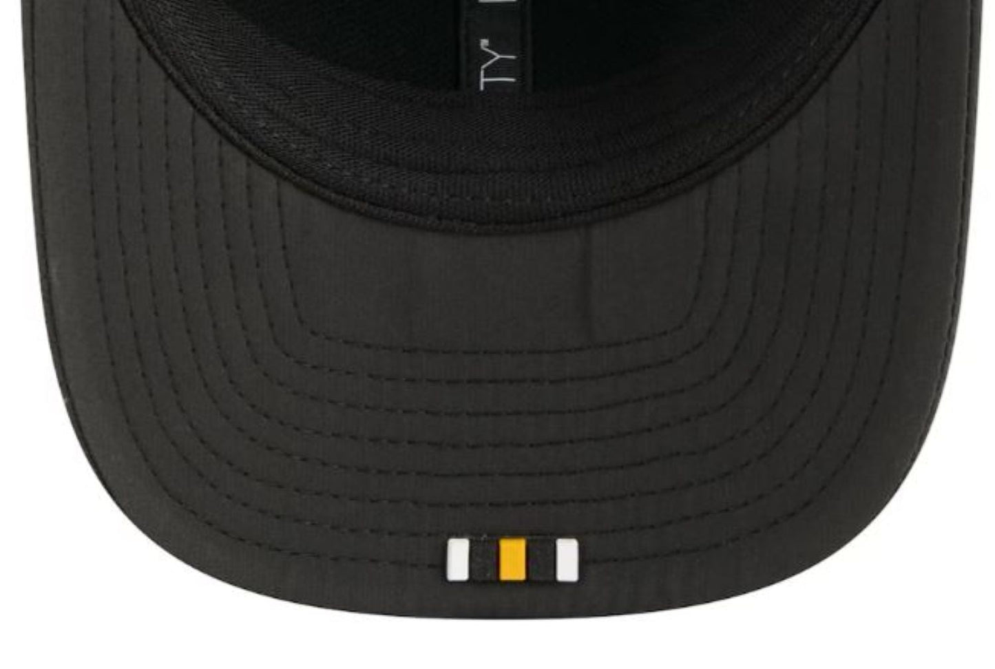 New Era NFL Pittsburgh Steelers 2025 Sideline 9SEVENTY Trucker Adjustable Hat - Black