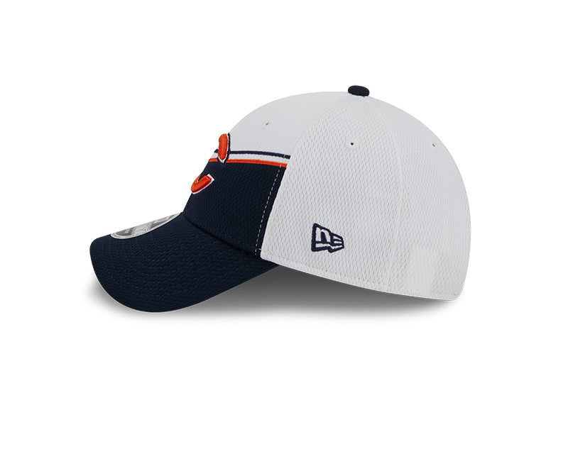 Men's New Era White/Navy Chicago Bears 2023 Sideline 9FORTY Adjustable Hat