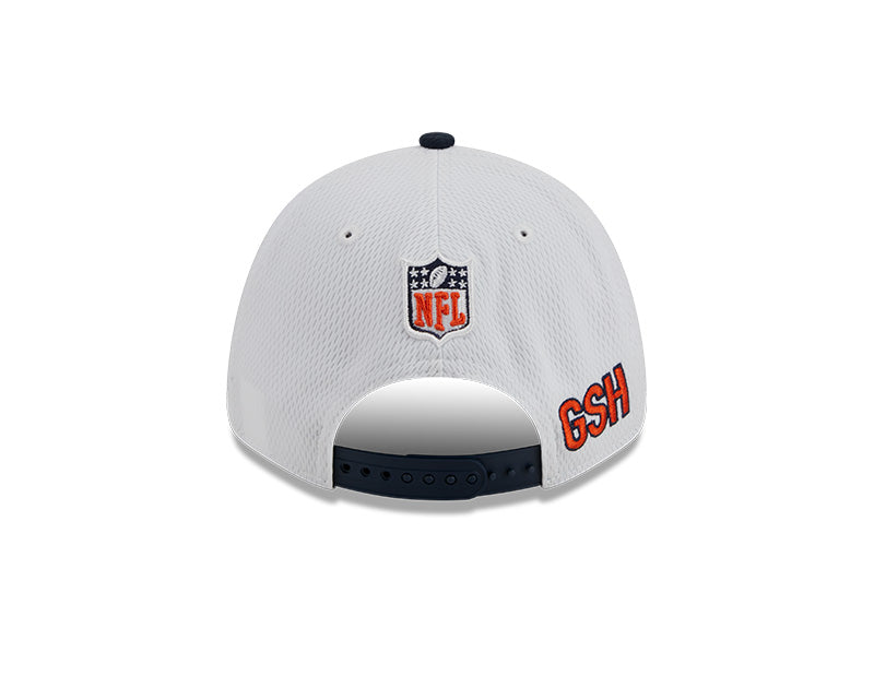Men's New Era White/Navy Chicago Bears 2023 Sideline 9FORTY Adjustable Hat