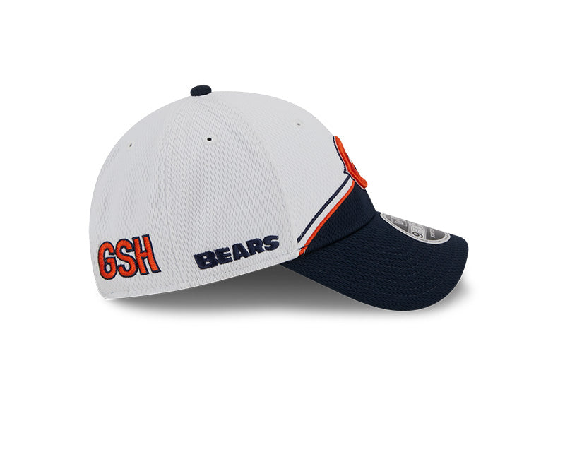 Men's New Era White/Navy Chicago Bears 2023 Sideline 9FORTY Adjustable Hat
