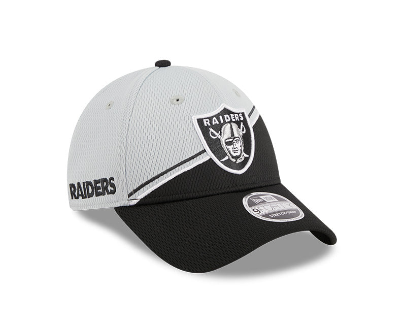 Men's New Era White/Black Las Vegas Raiders 2023 Sideline 9FORTY Adjustable Hat