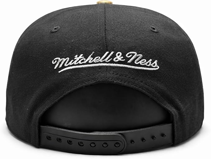 Mitchell & Ness Hockey Canada 2026 Original Fit Adjustable Snapback Hat - Black