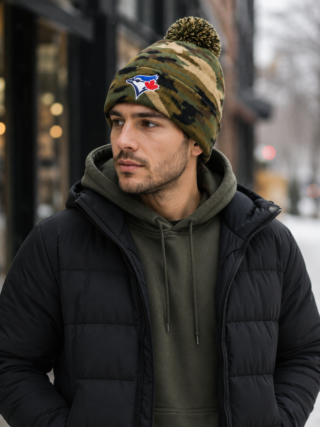 Mitchell & Ness MLB Toronto Blue Jays Custom Cuff Knit Beanie with Pom - Camo