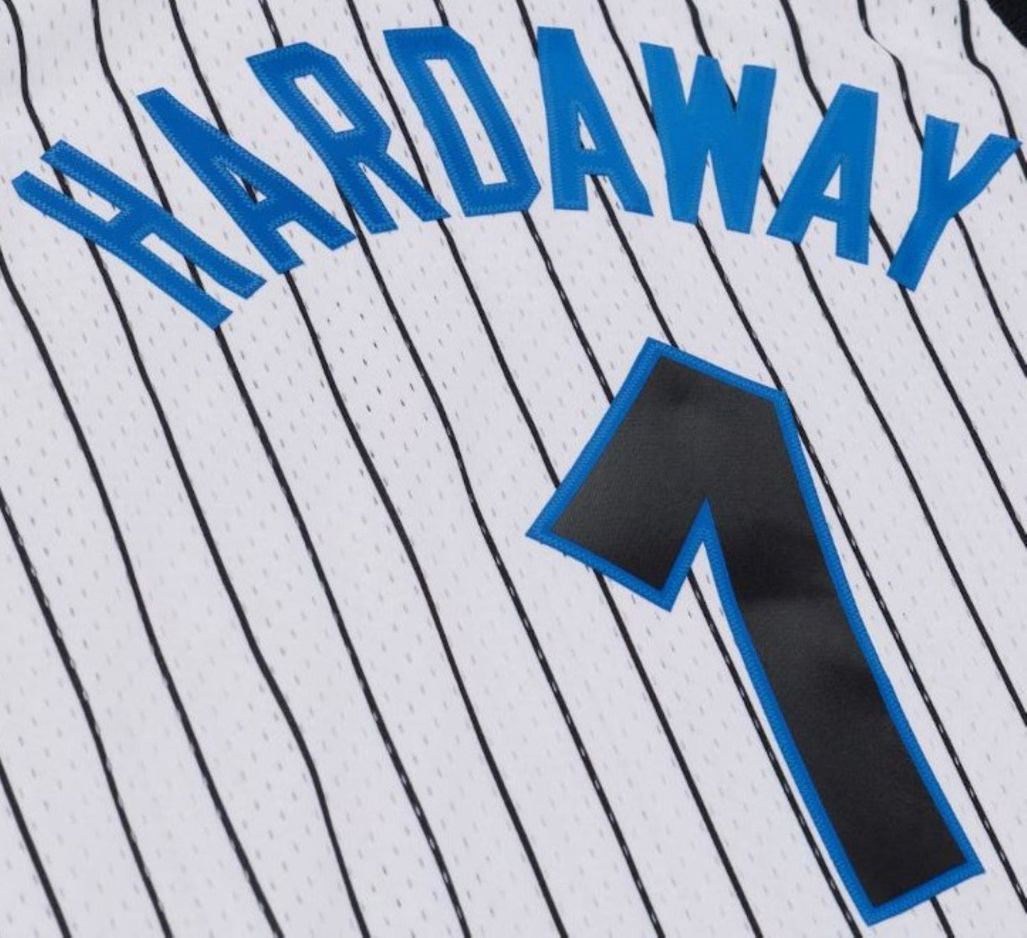 Mitchell & Ness NBA Anfernee Hardaway Orlando Magic 1993-94 Swingman Player Jersey - White/Black Pinstripe