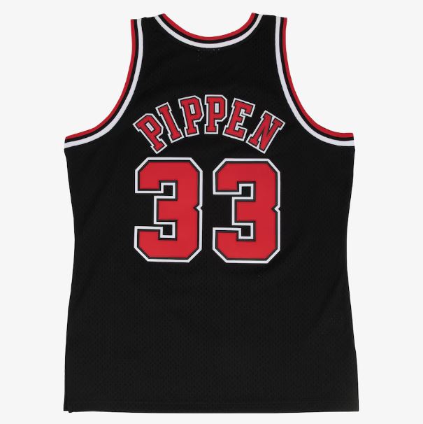 Mitchell & Ness Men's NBA Chicago Bulls Scottie Pippen 1997-98 Hardwood Classics Swingman Jersey - Black