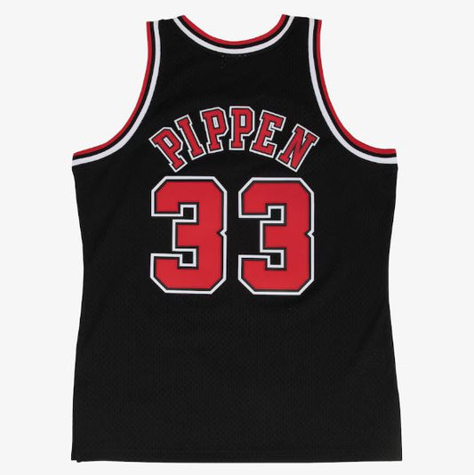 Mitchell & Ness Men's NBA Chicago Bulls Scottie Pippen 1997-98 Hardwood Classics Swingman Jersey - Black