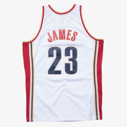 Mitchell & Ness Men's NBA Cleveland Cavaliers LeBron James 2003-04 Hardwood Classics Swingman Jersey - White