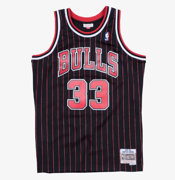 Mitchell & Ness Men's NBA Chicago Bulls Scottie Pippen 1995-96 Pinstripe Hardwood Classics Swingman Jersey - Black