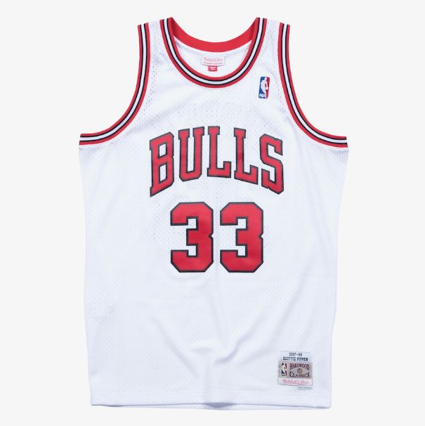 Mitchell & Ness Men's NBA Chicago Bulls Scottie Pippen 1997/98 Hardwood Classics Swingman Jersey - White