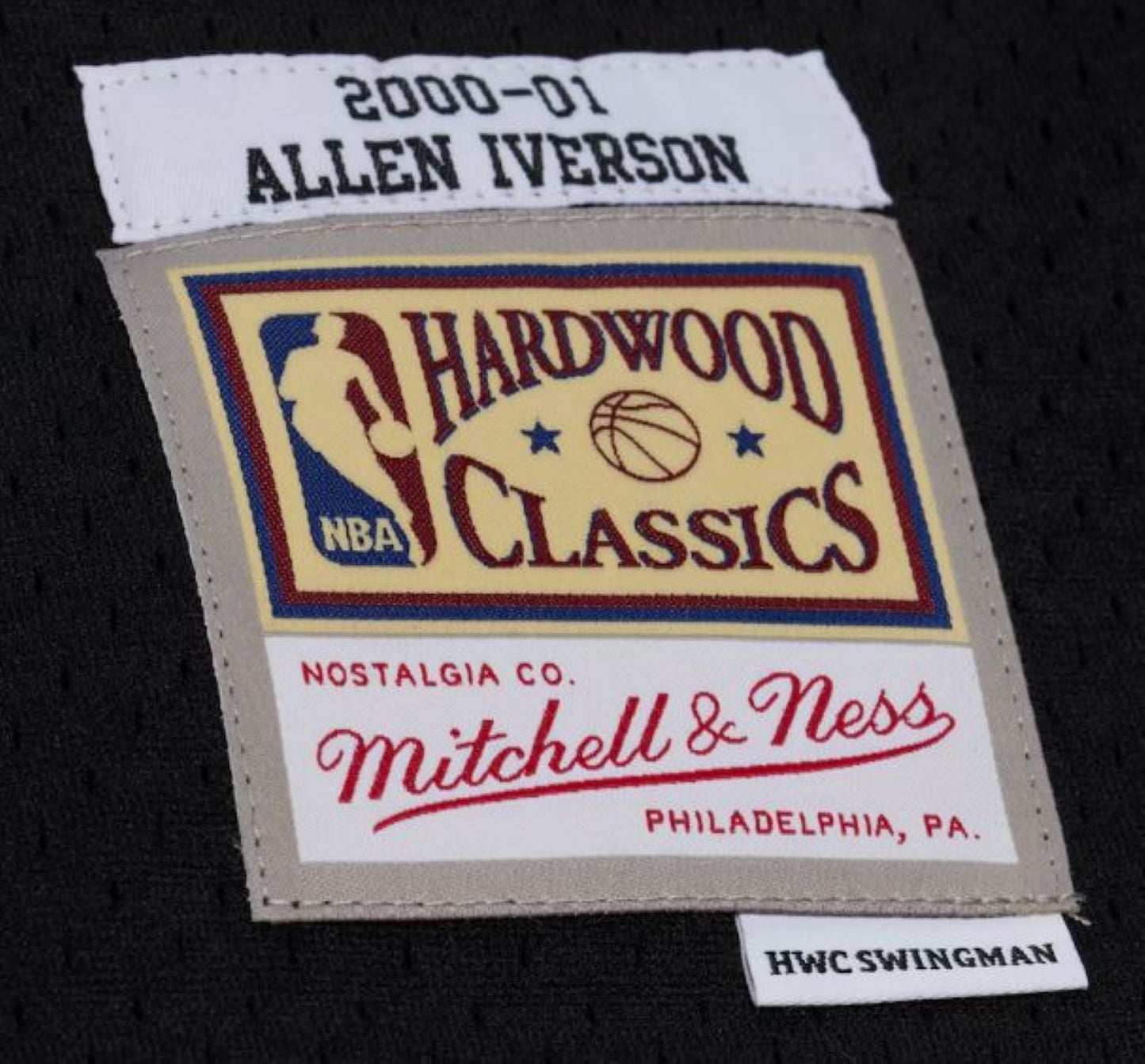 Mitchell & Ness NBA Allen Iverson Philadelphia 76ers 2000-01 Swingman Player Jersey - Black
