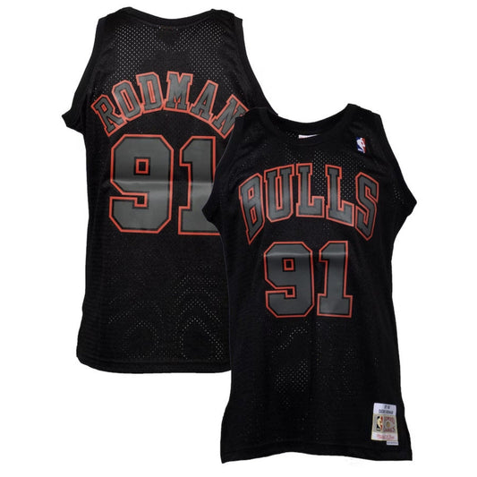 Mitchell & Ness Men's NBA Dynamic Chicago Bulls Dennis Rodman Hardwood Classics Swingman Jersey